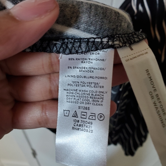 🎉NWT LOFT Striped Twist Back Flare Dress - Picture 9 of 10